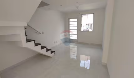 Sobrado em Condomínio com 2 Quartos à venda, 54m² - Jardim Nova Cidade