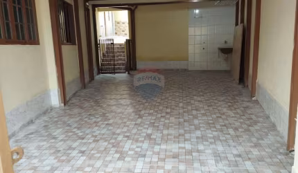 Casa com 4 dormitórios à venda