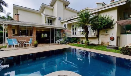 Luxo e Conforto na Casa em Condomínio HILLs III
