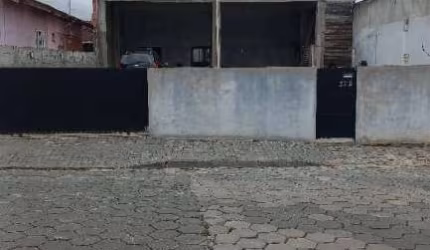 GALPÃO COM CASA 170M² NO BAIRRO ITINGA EM ARAQUARI