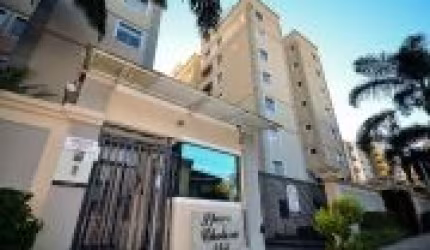 Apartamento super bem localizado no Cristo Rei