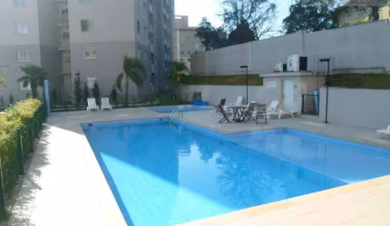 Apartamento com 2 quartos em condominio clube