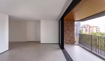 Melhor oportunidade de apartamento de alto padrão no Ahú, 3 dormitórios, 3 suítes, 2 vagas