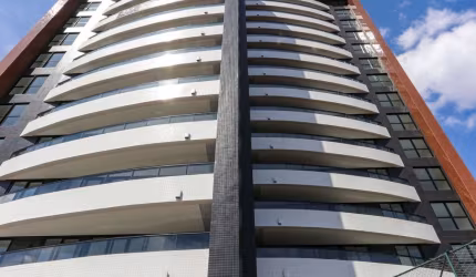 Lindo apartamento no Bairro Bacacheri com Bairro Cabral