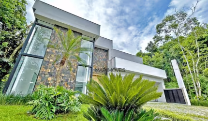 Residência Nova na Marina Guarujá com 4 Suítes com 540 Metros