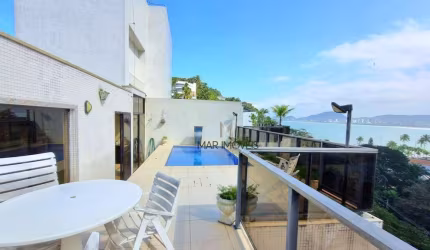 Cobertura duplex no canto do Tortugas a 100 metros da praia da Enseada no Guarujá!