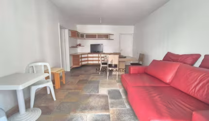 Apartamento em excelente localização a 150 metros da praia das Pitangueiras no Guarujá!