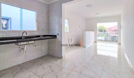 Casa sobreposta à venda no bairro Santa Rosa em Guarujá | Mar Imóveis Prime