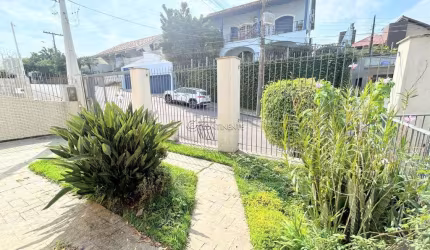 Casa com 4 quartos à venda na Rua Senador Milton Campos, 195, Coqueiros, Florianópolis por R$ 2.500.000