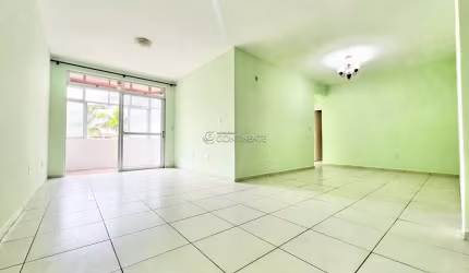 Apartamento com 3 quartos à venda na Rua Tenente Olímpio Costa, 114, Estreito, Florianópolis por R$ 520.000