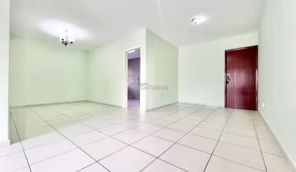 Apartamento com 3 quartos à venda na Rua Tenente Olímpio Costa, 114, Coloninha, Florianópolis por R$ 500.000