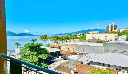 Apartamento com 2 quartos à venda na Rua General Estilac Leal, 129, Coqueiros, Florianópolis por R$ 950.000