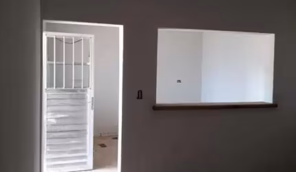 Casa para Venda em Itu, Parque São Camilo, 1 dormitório, 1 banheiro, 2 vagas