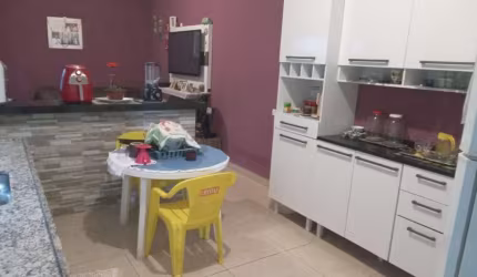 Casa para Venda em Salto, Jardim Celani, 2 dormitórios, 2 banheiros, 2 vagas
