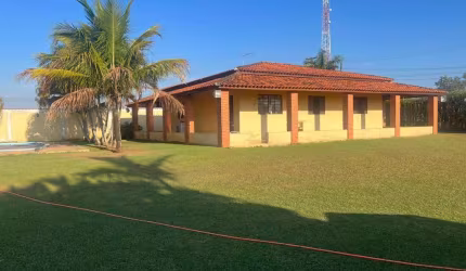 Chácara para Venda em Tatuí, Jardim Água Branca, 3 dormitórios, 1 suíte, 3 banheiros
