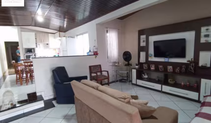 Casa para Venda em Salto, Jardim São Judas Tadeu, 2 dormitórios, 1 suíte, 2 banheiros, 2 vagas