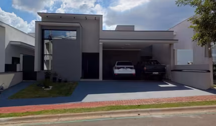 Casa no Condomínio Lagos D`Icarai