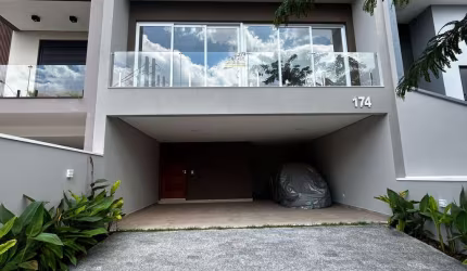Casa em Condomínio para Venda em Tatuí, Residencial Bosques dos Ipês, 3 dormitórios, 1 suíte, 2 banheiros, 2 vagas