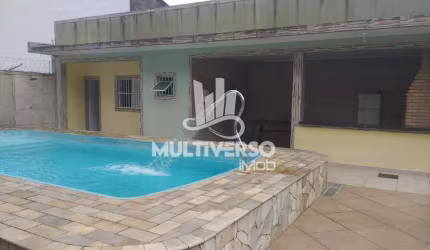 Sobrado à venda, 4 quartos no bairro Canto do Forte em Praia Grande