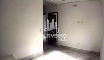 Casa de 2 dorm em Condomínio com Piscina e Área Gourmet no Maracanã