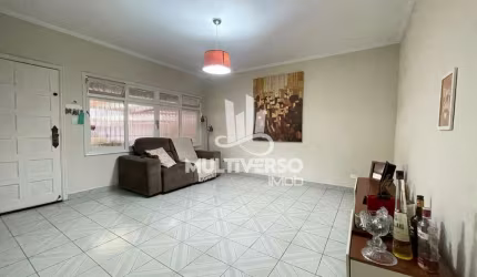Casa à venda, 3 quartos no bairro Encruzilhada em Santos