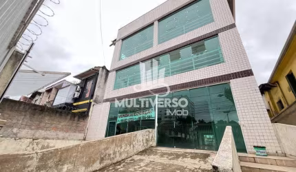 Prédio à venda, no bairro Vila Belmiro em Santos