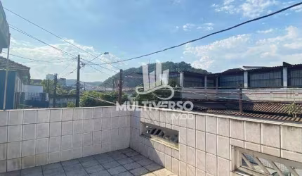 Casa à venda, 2 quartos no bairro Vila Mathias em Santos