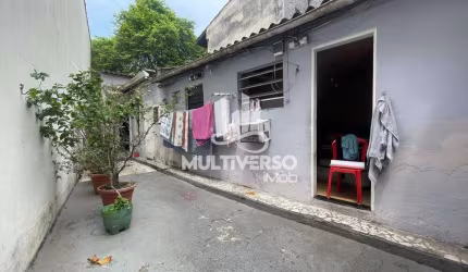 Casa à venda, 2 quartos no bairro Encruzilhada em Santos