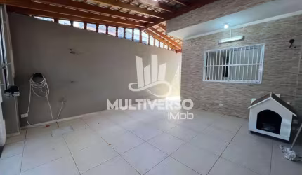 Sobrado à venda, 3 quartos no bairro Guilhermina em Praia Grande