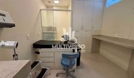 Sala Comercial à venda, no bairro Vila Mathias em Santos