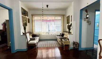 Apartamento de 93m², 3 Dormitórios, Amplo e Arejado – 2 quadras da praia na Pompéia