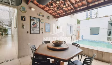 Casa à venda, 3 quartos no bairro Ponta da Praia em Santos
