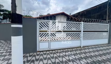 CASA SEMI ISOLADA COM PISCINA