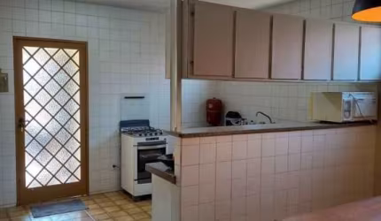 CASA em Vila Cidade Universitária, (Bauru) - SP