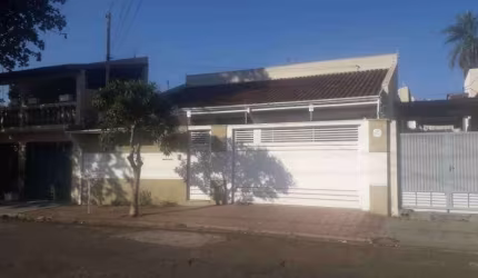 CASA em JARDIM ESTORIL 3, (Bauru) - SP