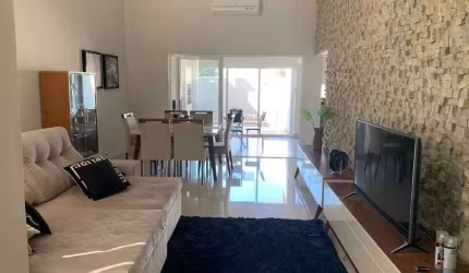 Excelente Residencia , condomínio fechado