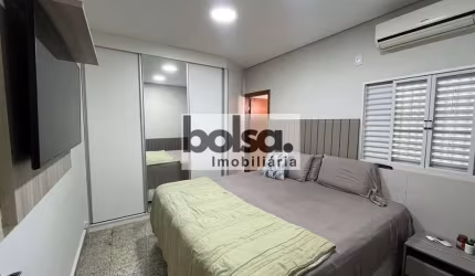 LINDA CASA NO VILA CARDIA ! ! PROXIMO A TILIBRA