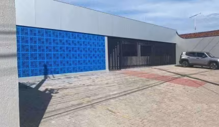 IMOVÉL COMERCIAL