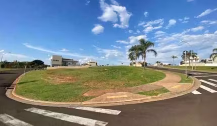LINDO LOTE DE ESQUINA