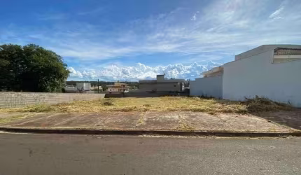 TERRENO COM 614M² NO JARDIM ESTORIL ! !