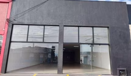 LOCALIZADO EM CORREDOR COMERCIAL ! ! !