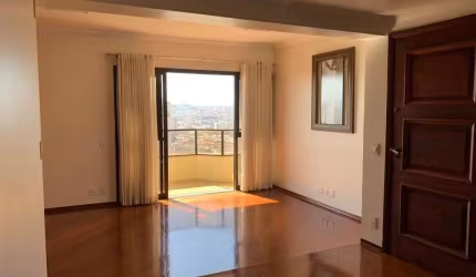 Apartamento com 4 quartos à venda no Parque Jardim Europa, Bauru  por R$ 550.000