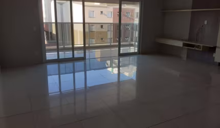 Lindo apartamento com varanda gourmet , completíssimo em armários, ar condicionado , muito bem localizado