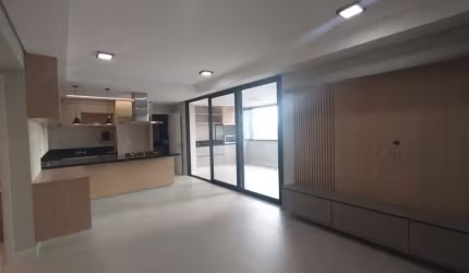 Lindo apartamento com varanda gourmet , completíssimo em armários, ar condicionado , muito bem localizado