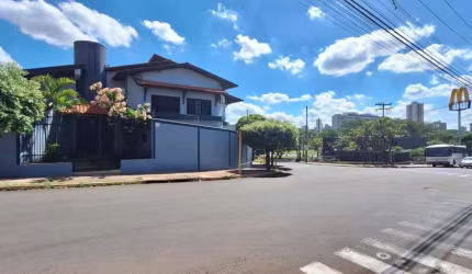 Casa com 4 quartos à venda no Jardim Panorama, Bauru  por R$ 1.500.000