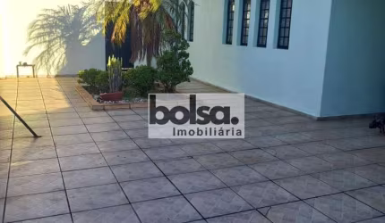 Casa para venda com 600 m² e 3 quartos em Novo Jardim Pagani, Bauru - SP