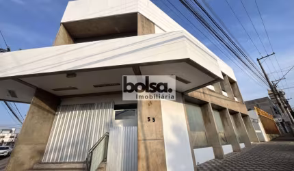 PRÉDIO COMERCIAL NO CENTRO COM 80 VAGAS DE GARAGEM !