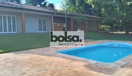 Linda Chácara com 2500 m² e área de lazer completa!