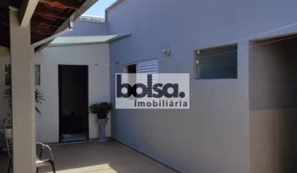 Casa para venda com 130 m² e 2 quartos em Jardim Petrópolis, Bauru - SP