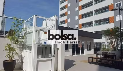 LINDO APARTAMENTO NO FLY RESIDENCE MOBILIADO COM FRENTE PARA RUA SERVIO !!